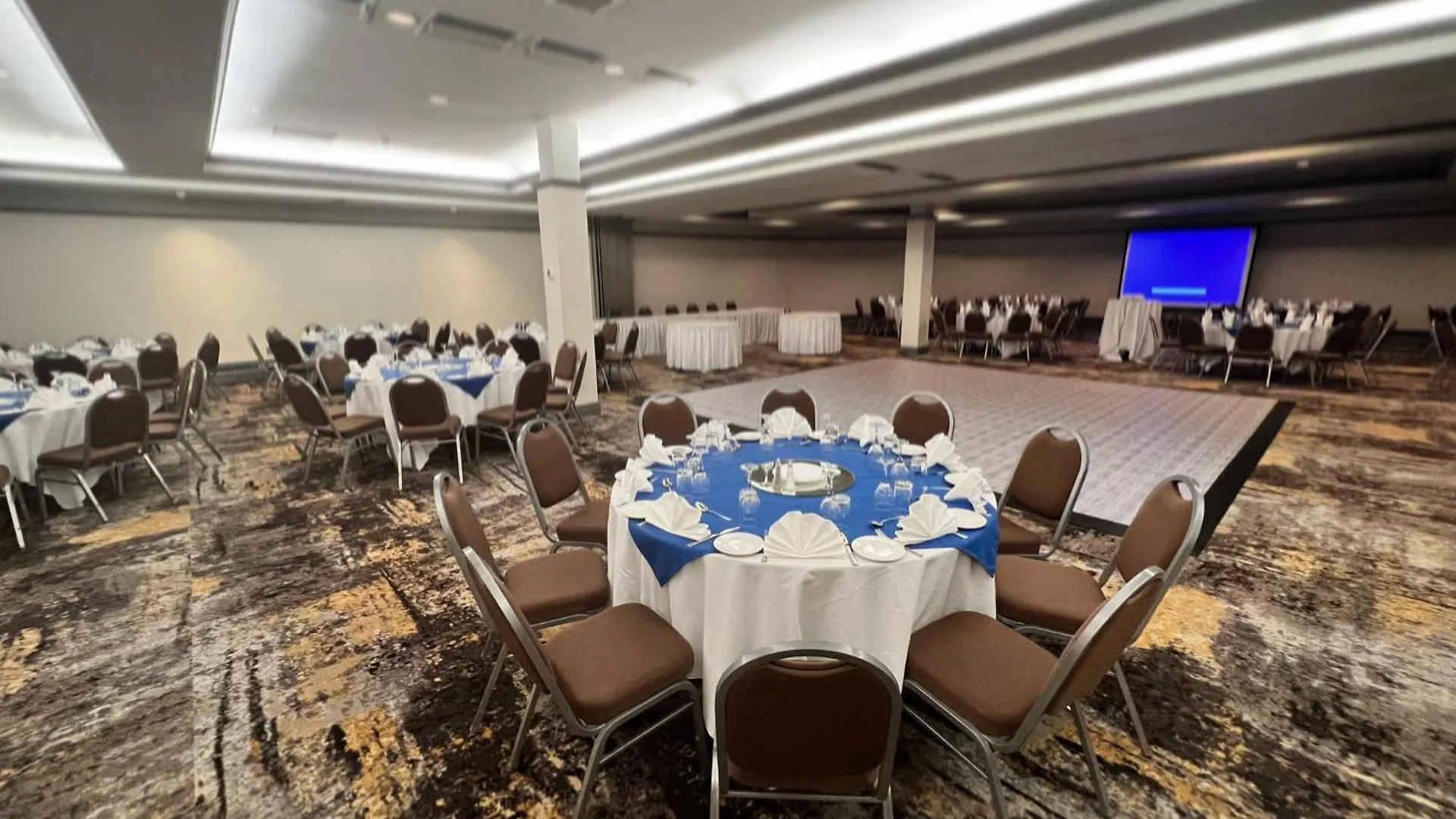 Holiday Inn Toronto Airport East By Ihg 3*,