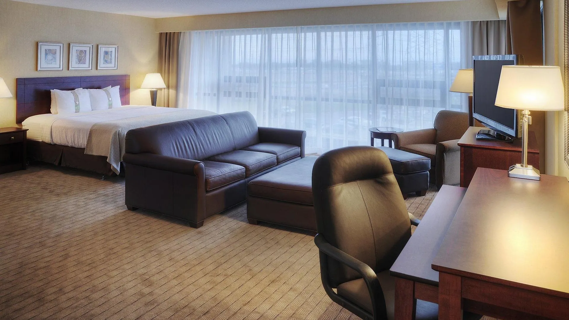 Holiday Inn Toronto Airport East By Ihg 3*,